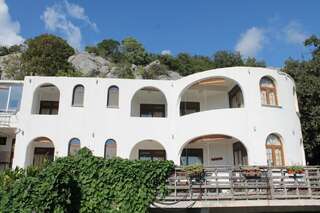 Апартаменты Pataki Guesthouse Петровац-0