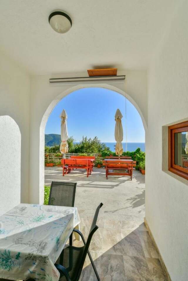 Апартаменты Pataki Guesthouse Петровац-22